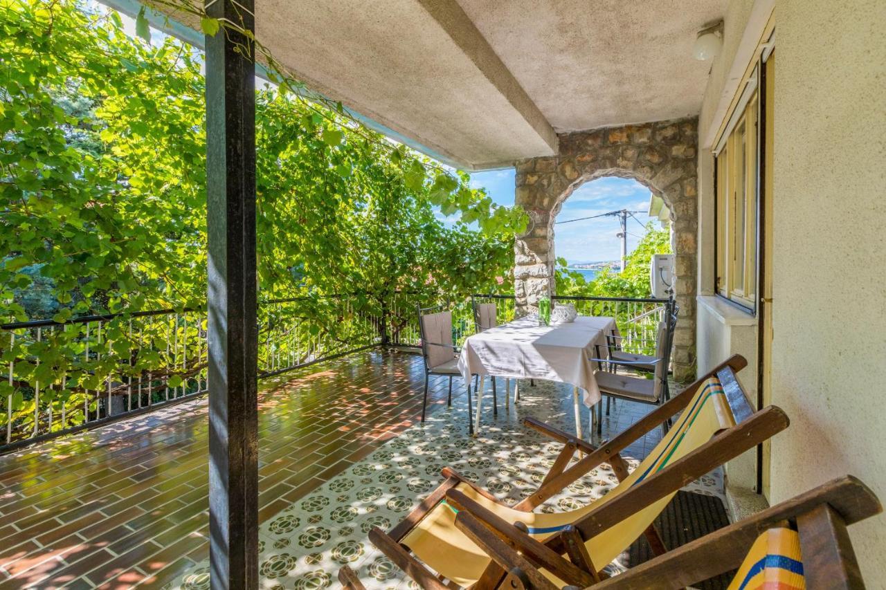 Apartments With A Parking Space Selce, Crikvenica - 2381 Exterior photo