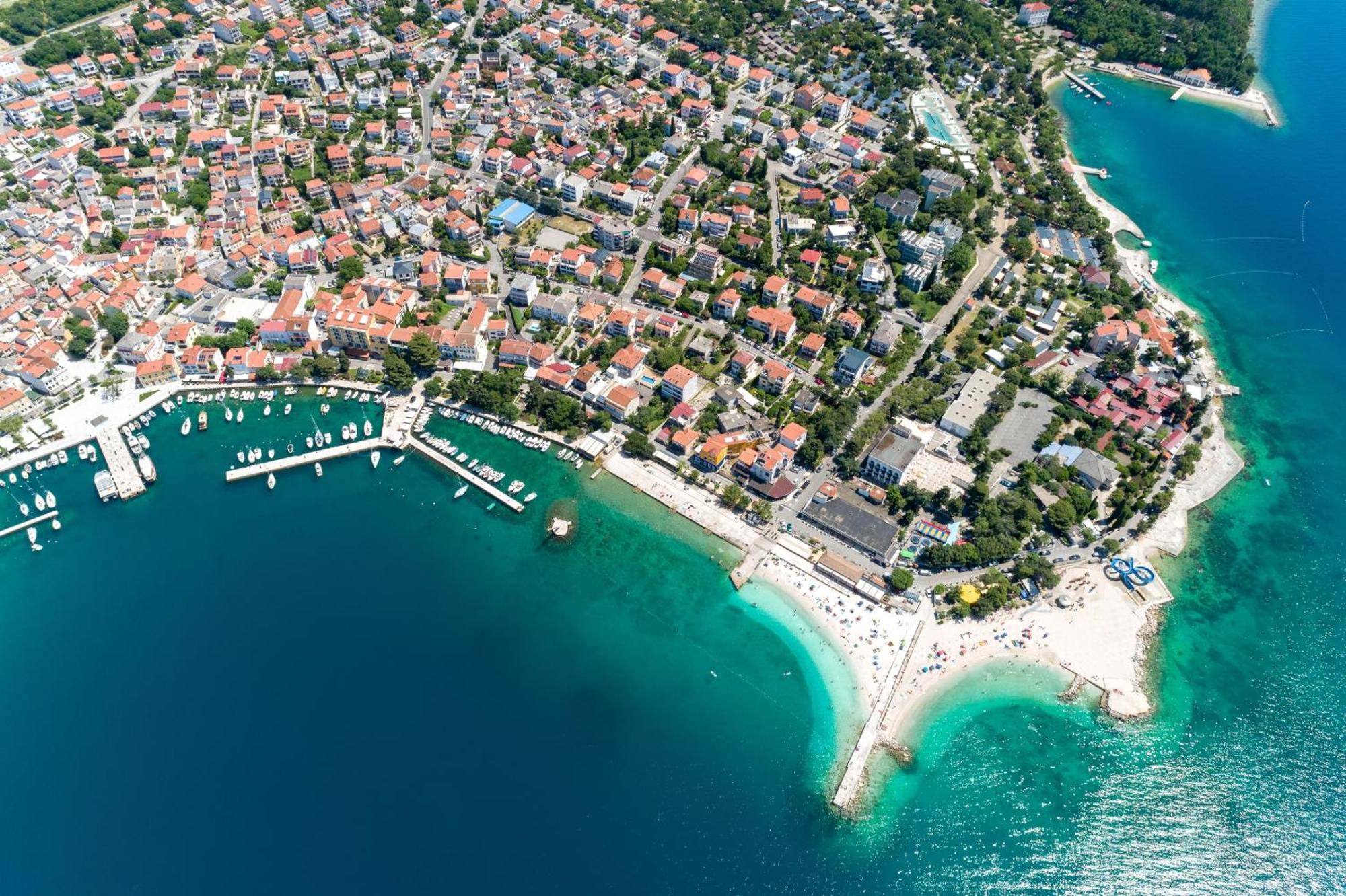 Apartments With A Parking Space Selce, Crikvenica - 2381 Exterior photo